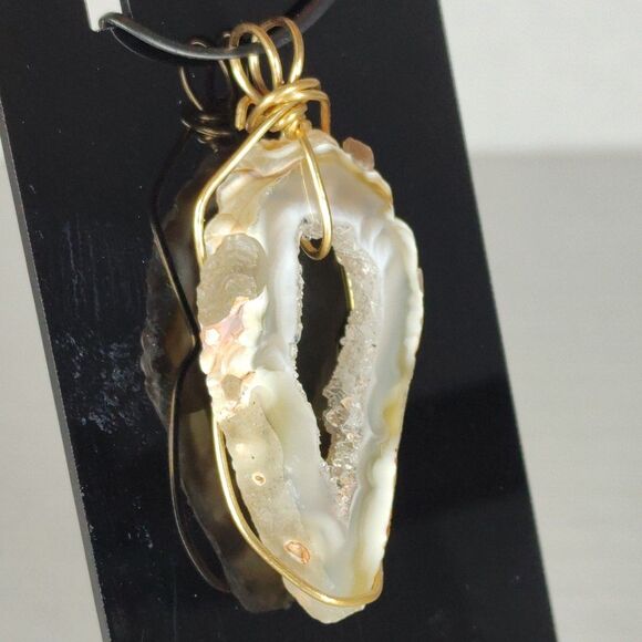 Gold Tone Wire Wrapped Agate Natural Raw Geode Druzy Sliced Stone Pendant Boho - Picture 5 of 16